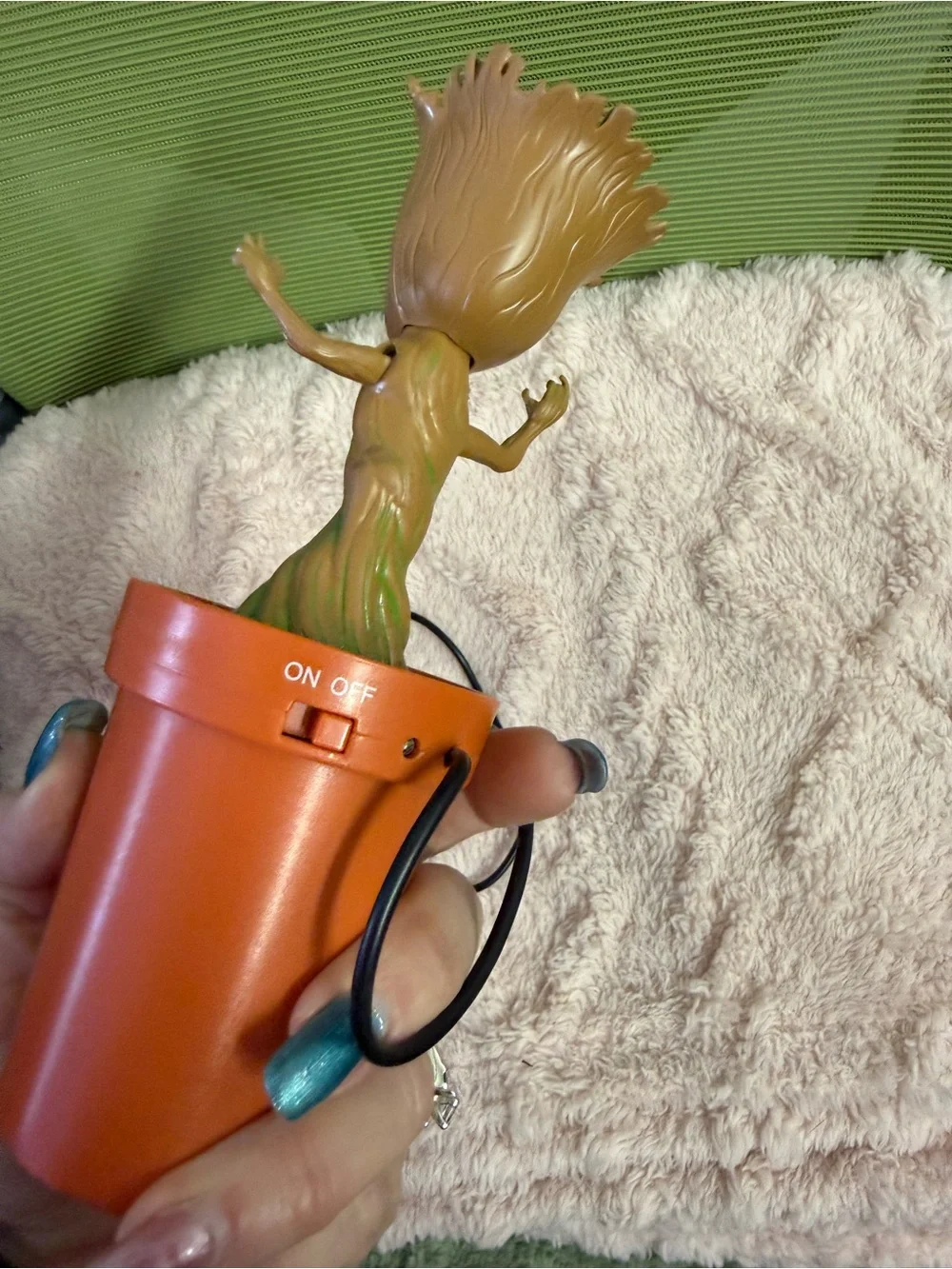 Marvel Groot USB Charging Cup in Orange and Green